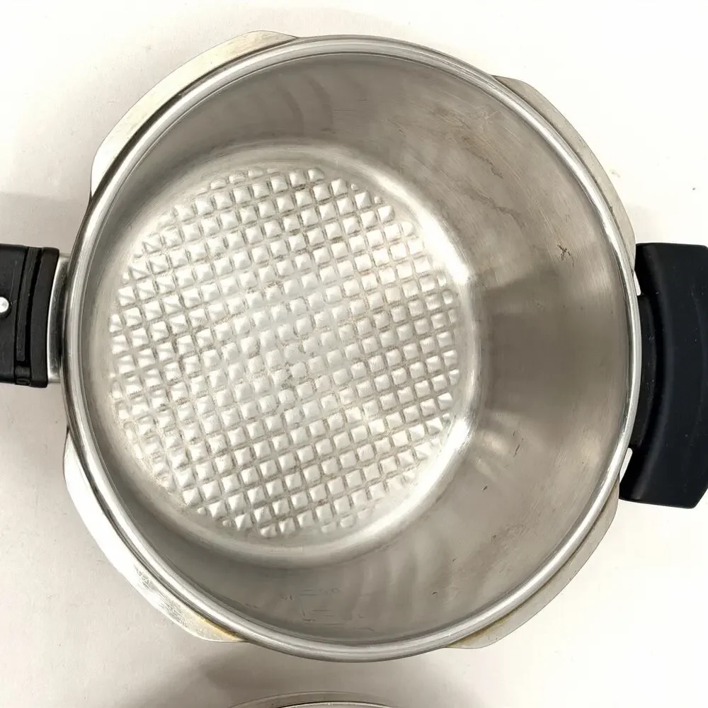 Fissler Vitavit 2.5 L Pressure Cooker W/ CookStar Base 2.6 Qt Stainless Germany